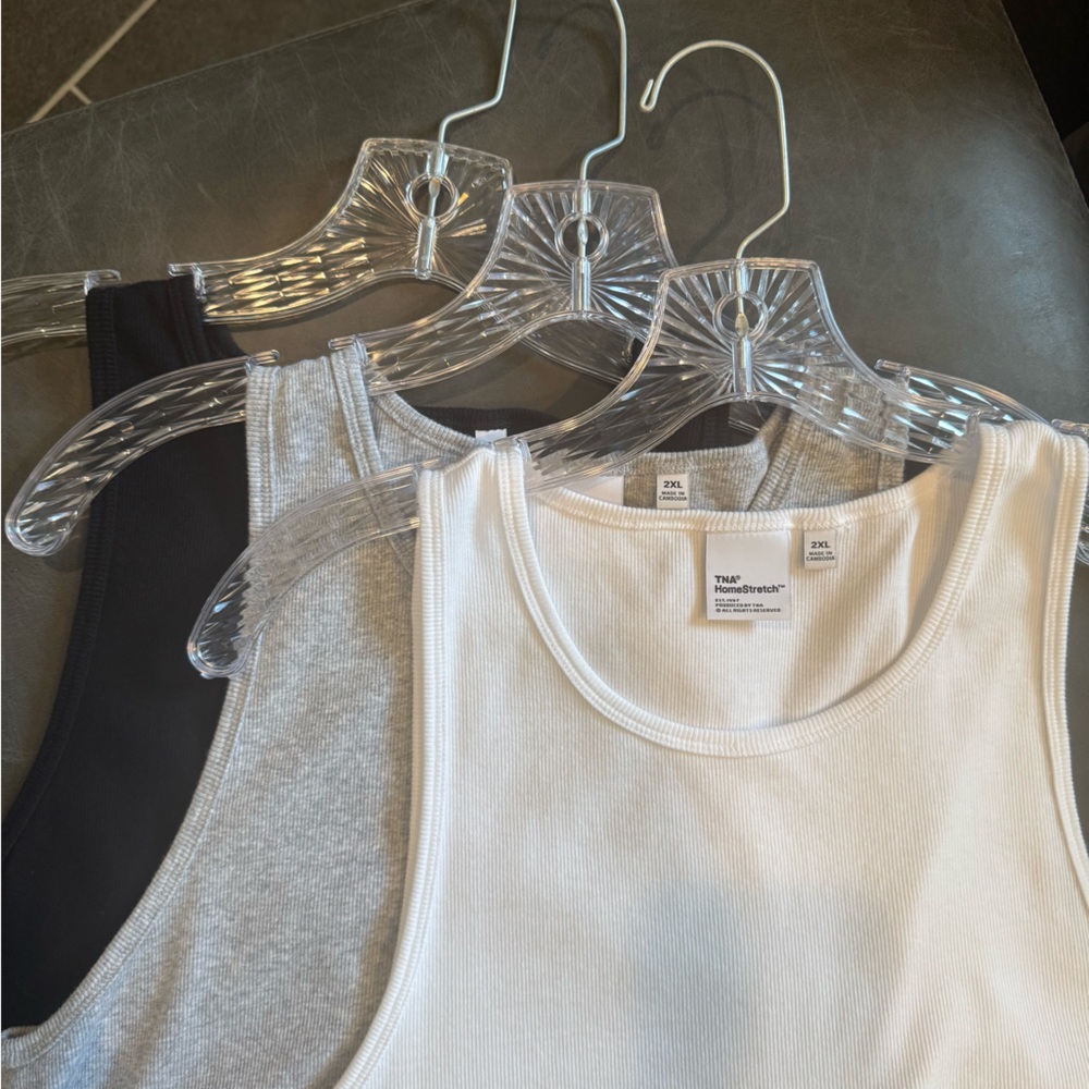 NWOT BUNDLE OF 3 ARITZIA TNA TANKS 2XL